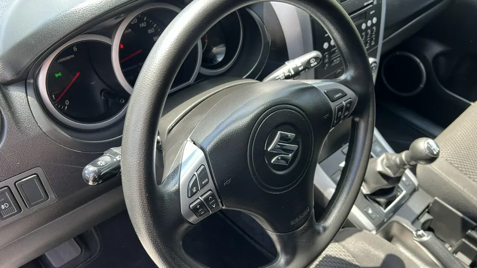 SUZUKI Grand Vitara -
