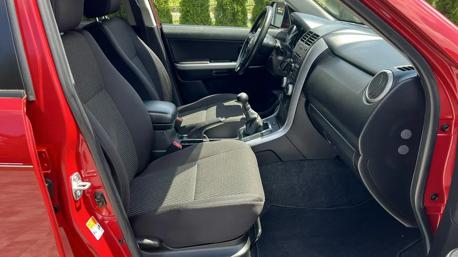 SUZUKI Grand Vitara -