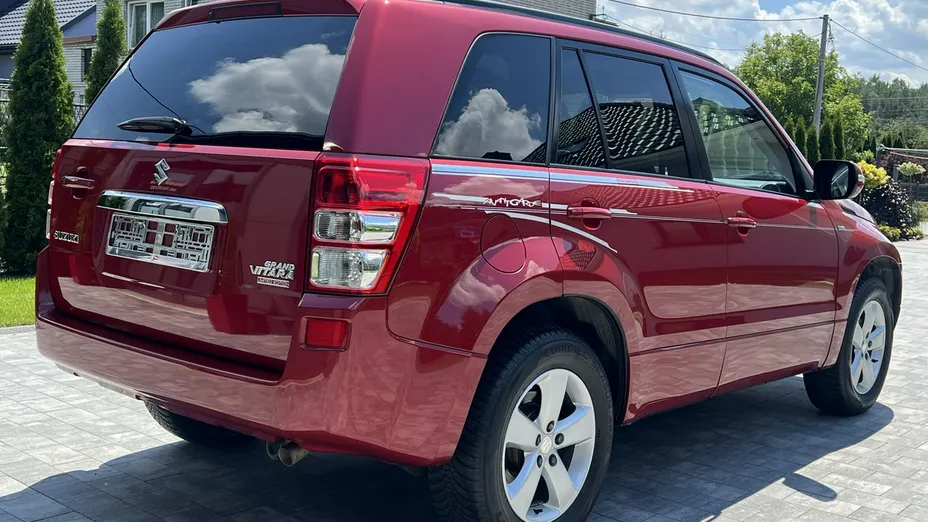 SUZUKI Grand Vitara -