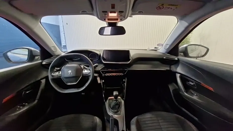 PEUGEOT 2008 -