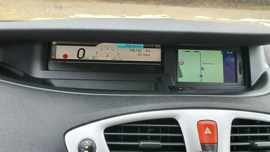 RENAULT Scenic -