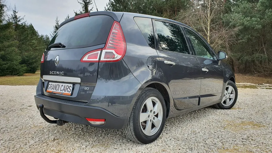 RENAULT Scenic -