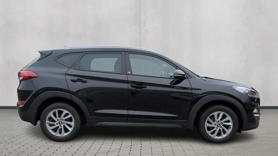HYUNDAI Tucson -