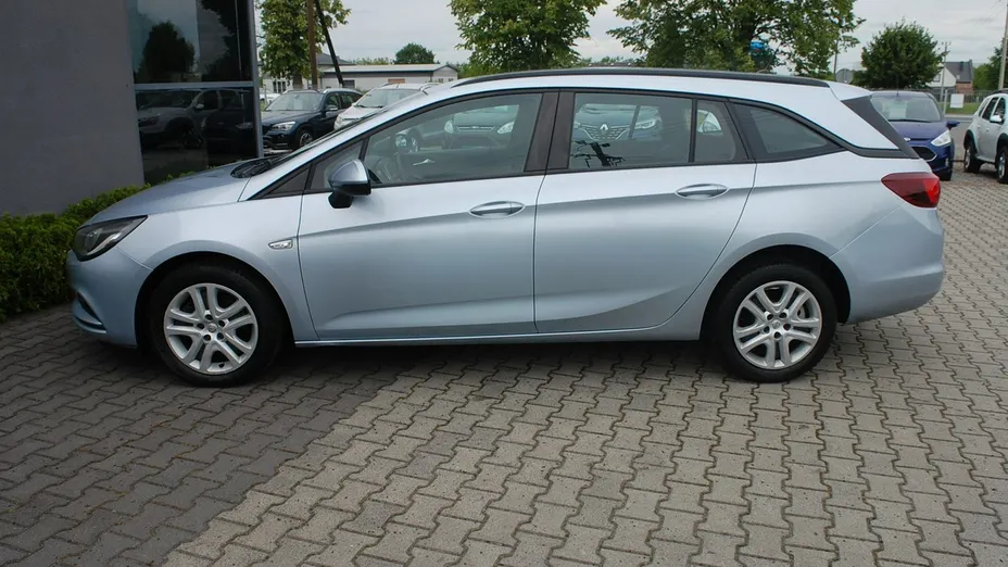 OPEL Astra -