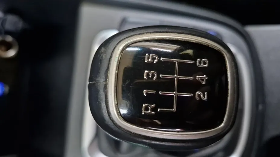 HYUNDAI Kona -
