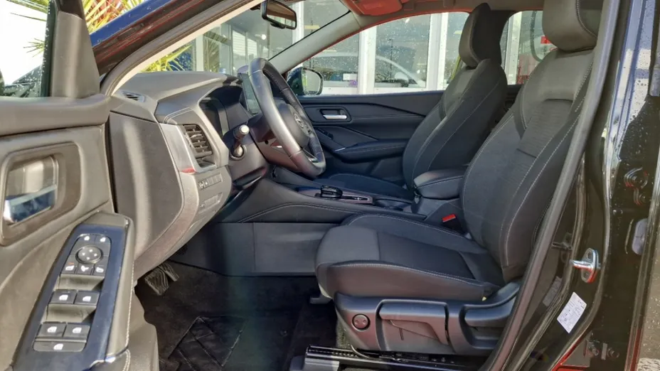 NISSAN Qashqai -