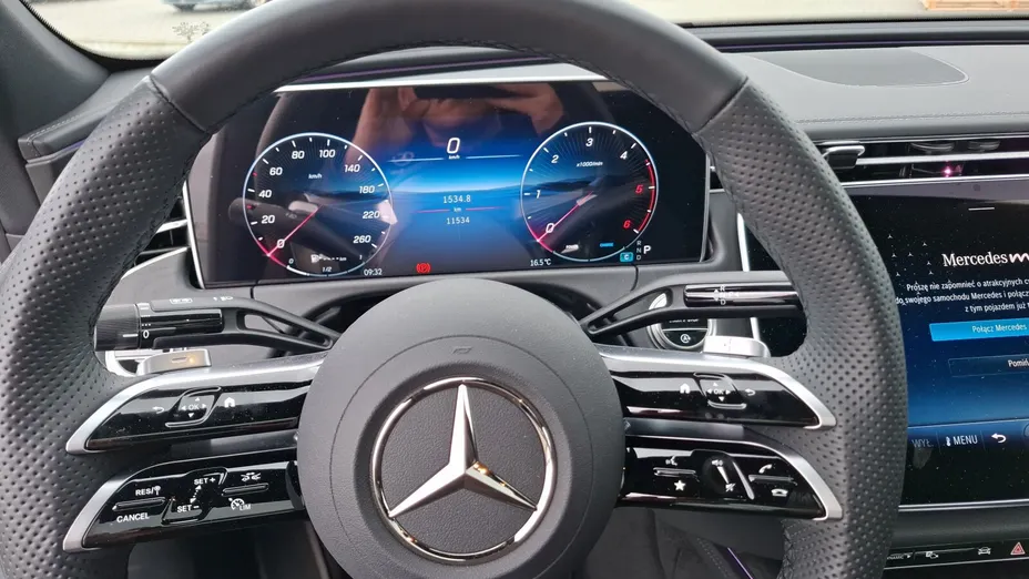 MERCEDES-BENZ E Klasa E 220 d mHEV AMG 9G-Tronic