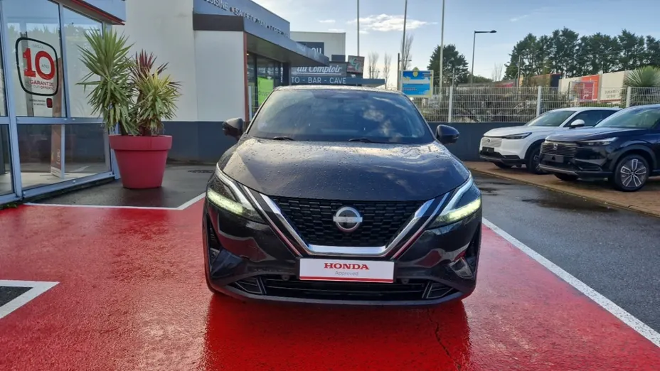 NISSAN Qashqai -