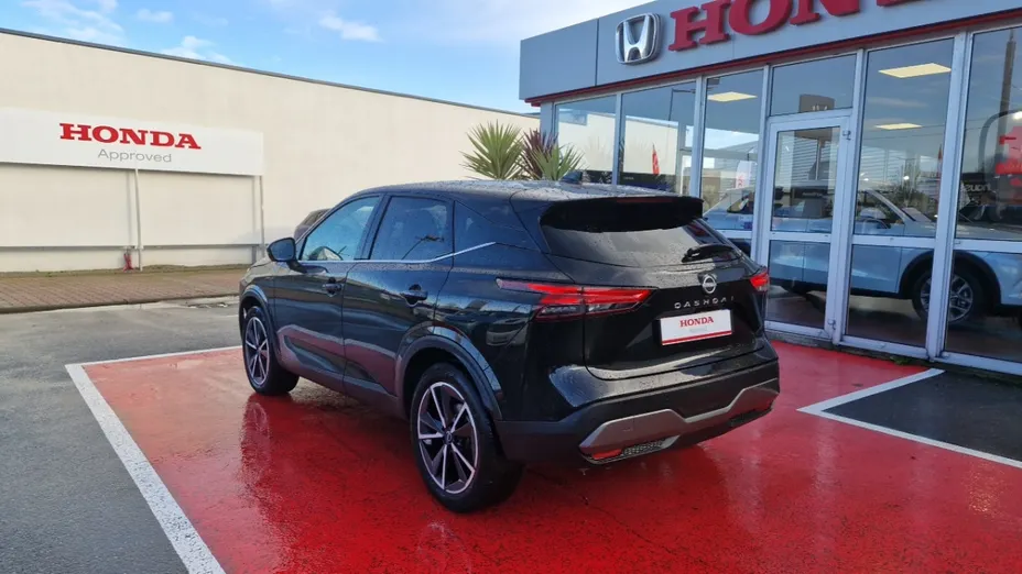 NISSAN Qashqai -