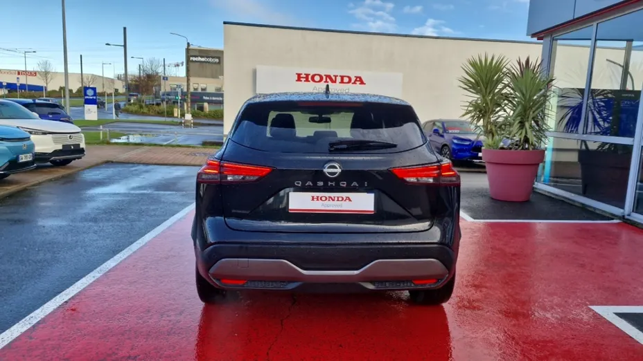 NISSAN Qashqai -