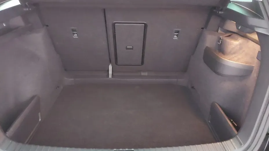 SKODA Karoq -