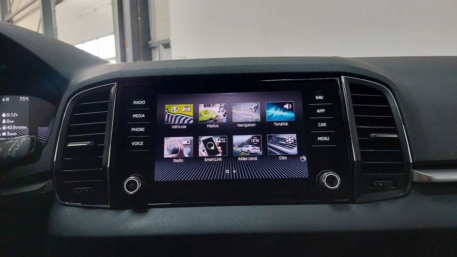 SKODA Karoq -