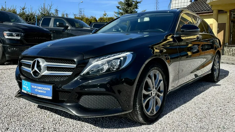 MERCEDES-BENZ C Klasa -