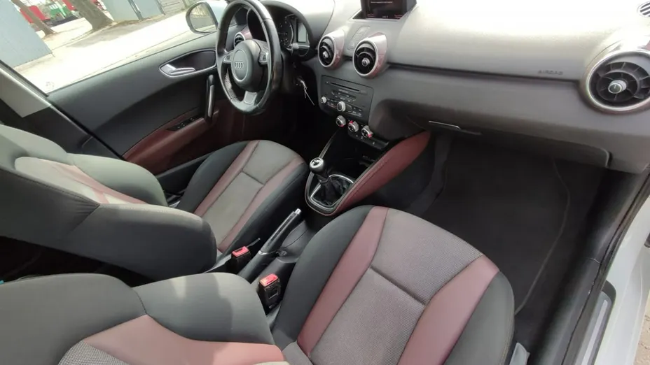 AUDI A1 -