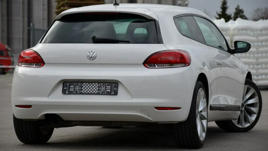 VOLKSWAGEN Scirocco -