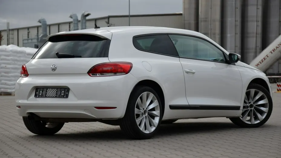 VOLKSWAGEN Scirocco -