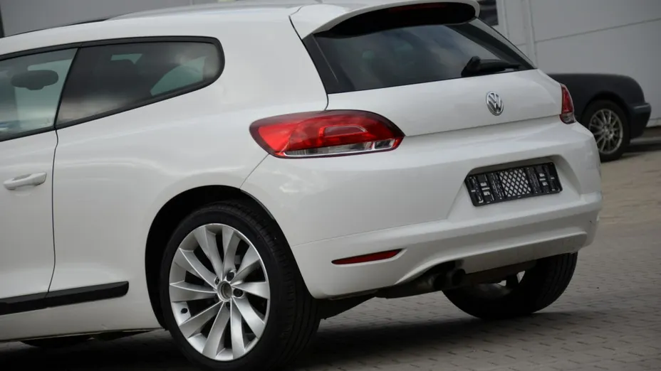 VOLKSWAGEN Scirocco -