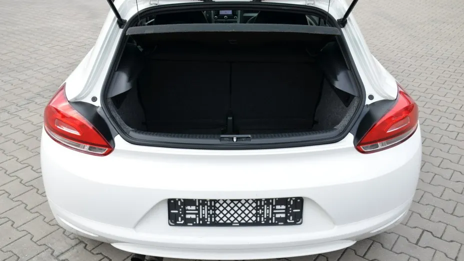 VOLKSWAGEN Scirocco -