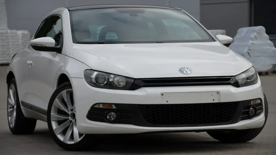 VOLKSWAGEN Scirocco -