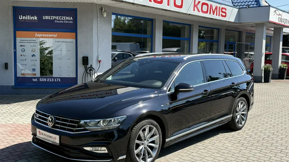VOLKSWAGEN Passat -