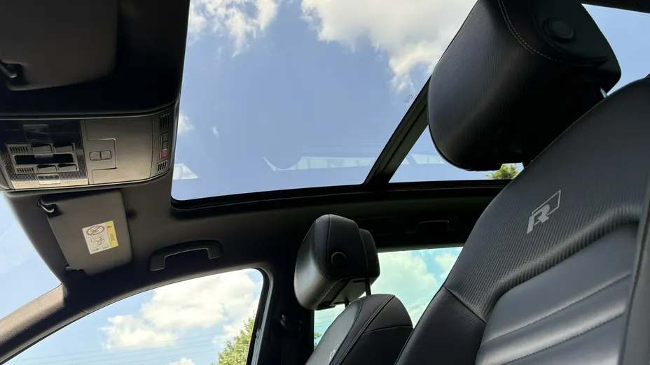VOLKSWAGEN Passat -