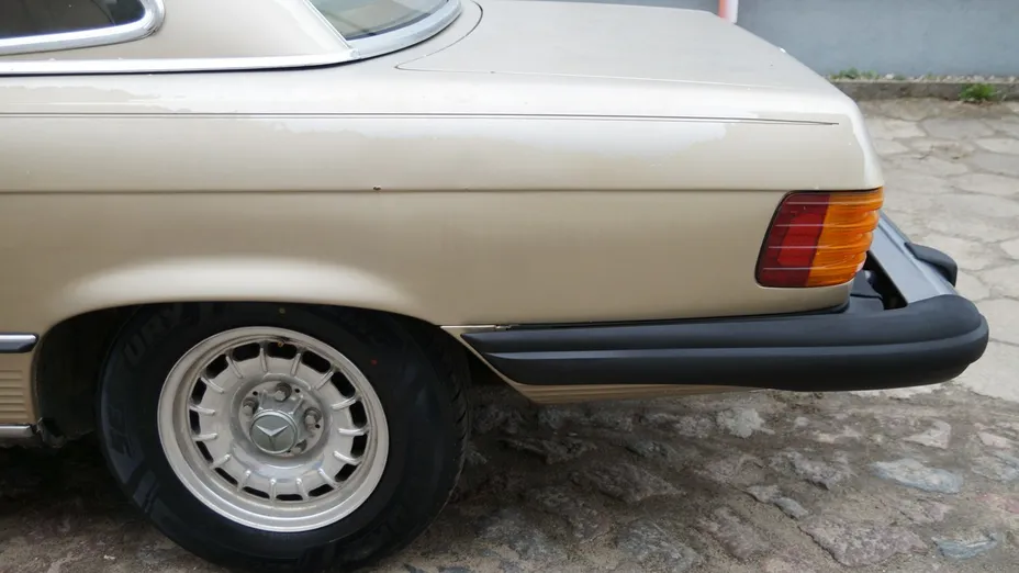 MERCEDES-BENZ SL -