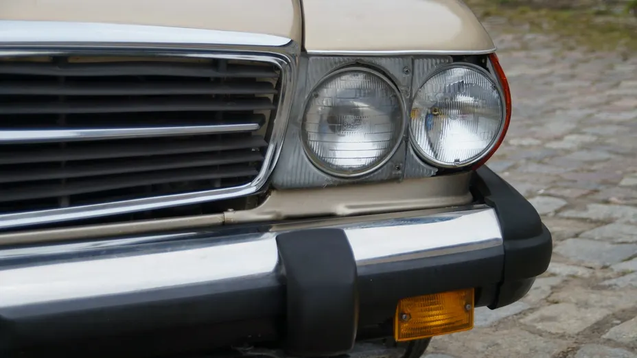 MERCEDES-BENZ SL -
