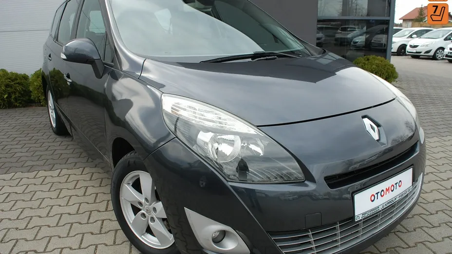 RENAULT Grand Scenic -