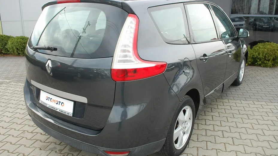 RENAULT Grand Scenic -