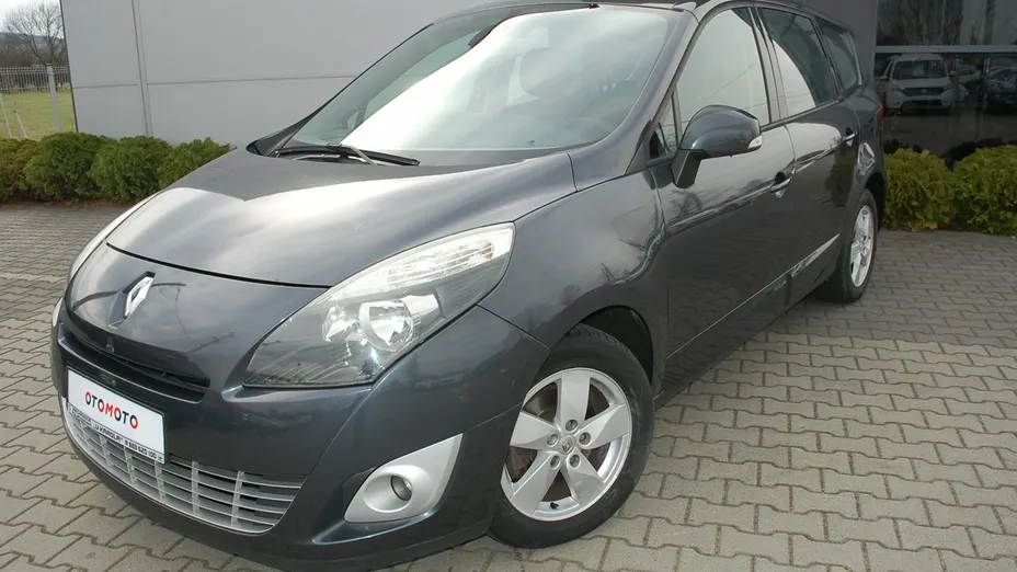 RENAULT Grand Scenic -