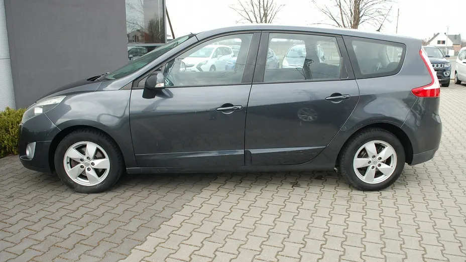 RENAULT Grand Scenic -