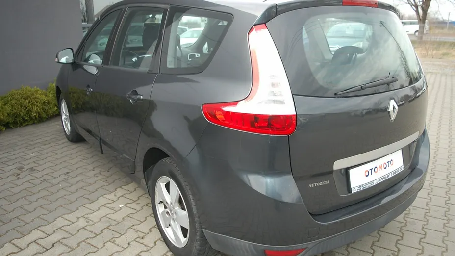 RENAULT Grand Scenic -