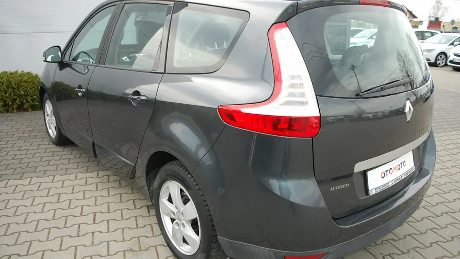 RENAULT Grand Scenic -
