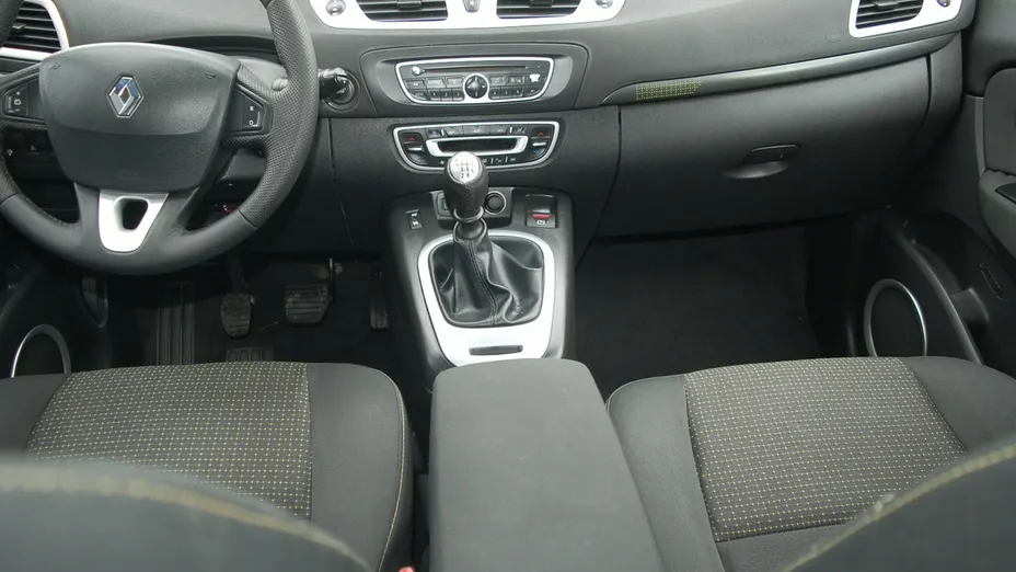 RENAULT Grand Scenic -