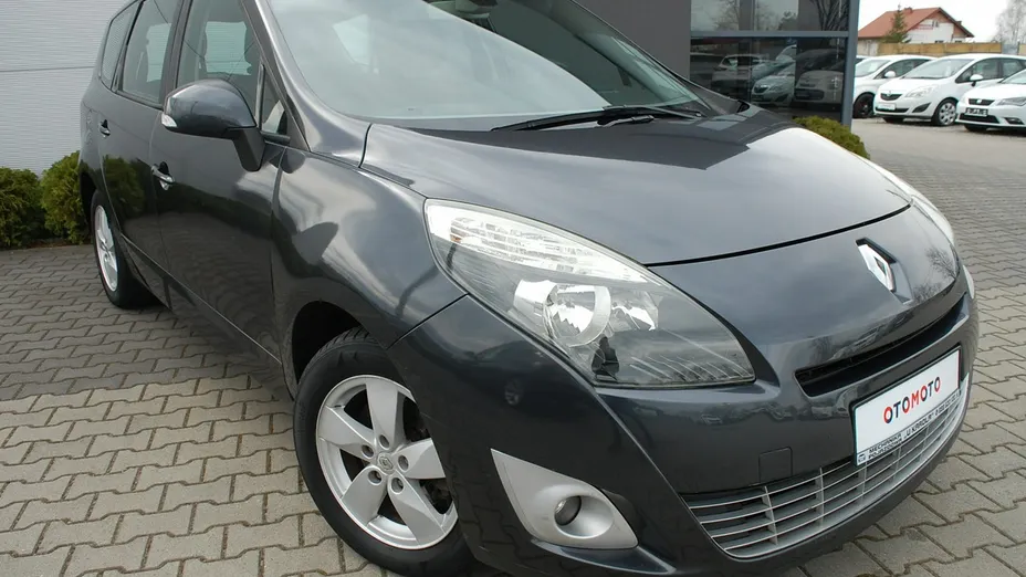 RENAULT Grand Scenic -