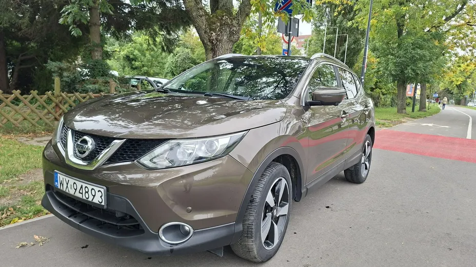 NISSAN Qashqai -