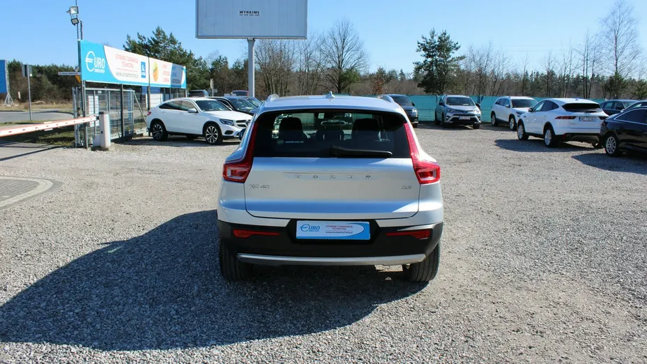 VOLVO XC40 -