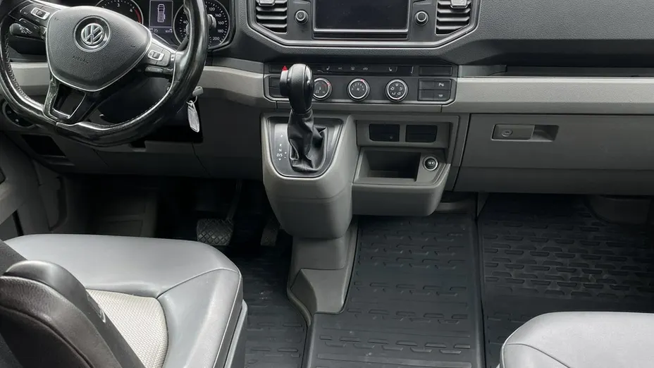 VOLKSWAGEN Crafter -