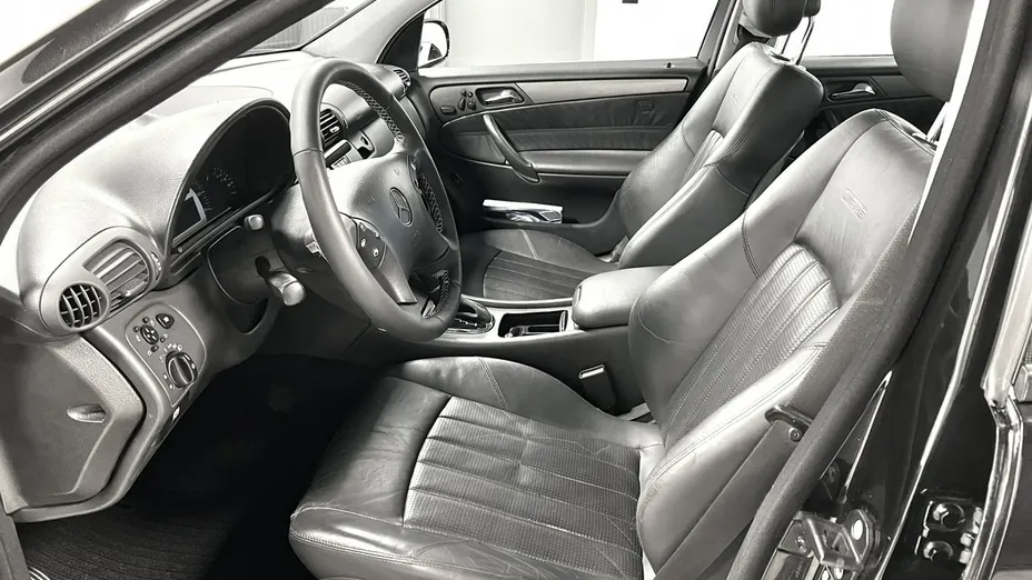 MERCEDES-BENZ C Klasa -