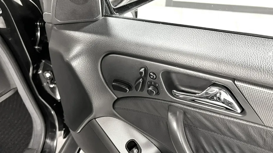 MERCEDES-BENZ C Klasa -