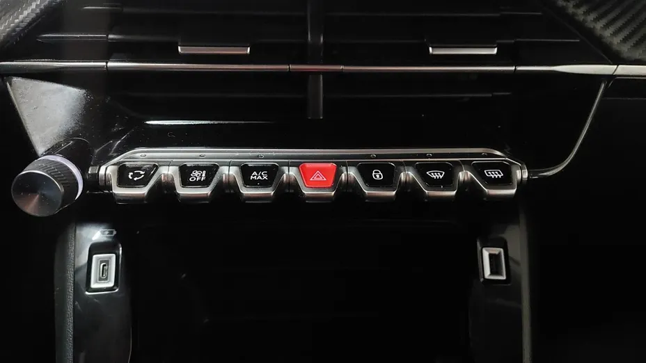 PEUGEOT 2008 -