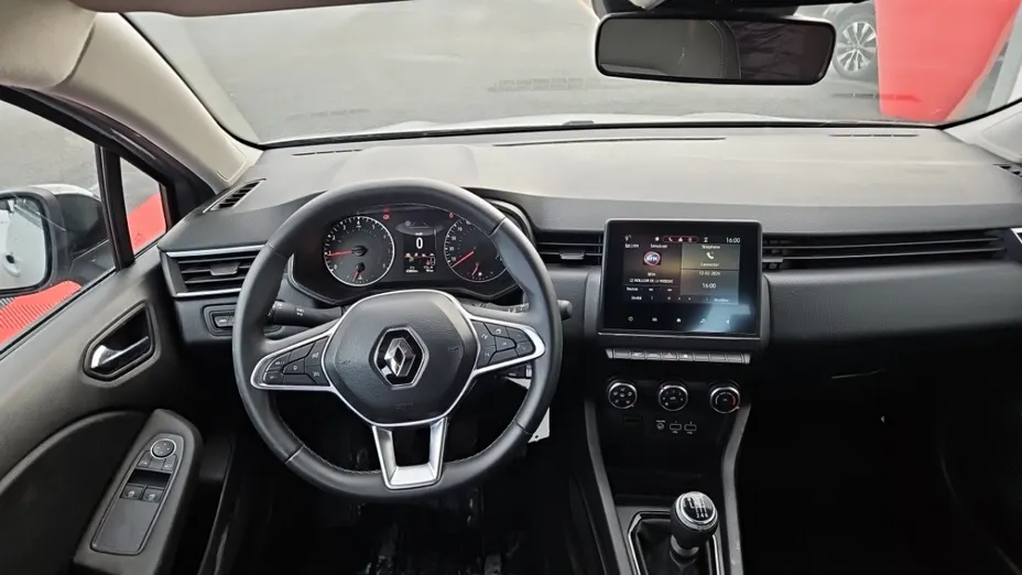 RENAULT Clio -