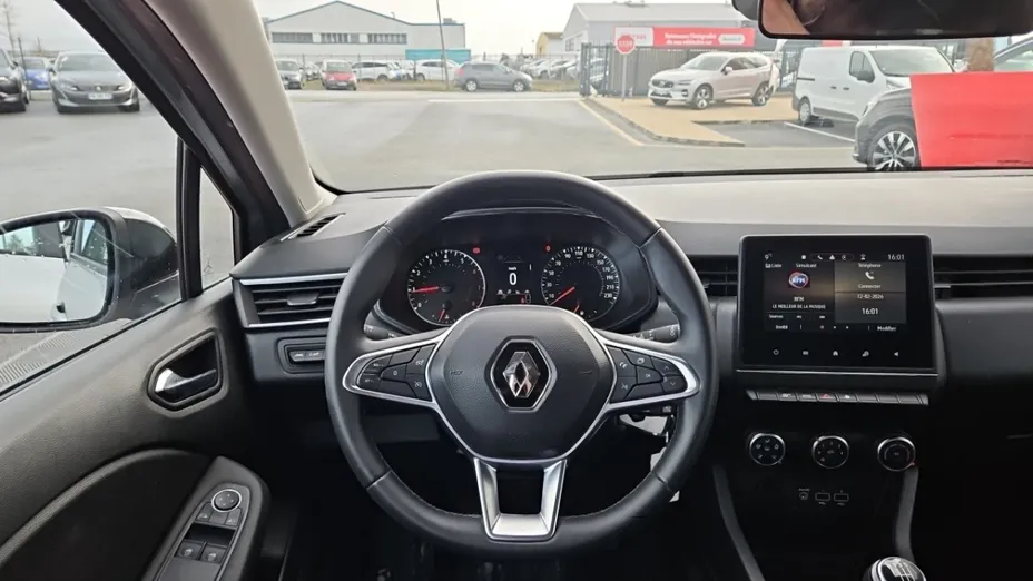 RENAULT Clio -