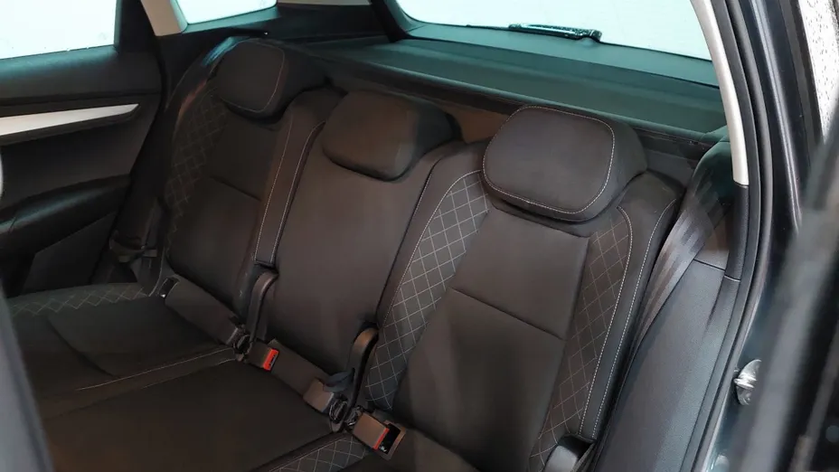 SKODA Karoq -