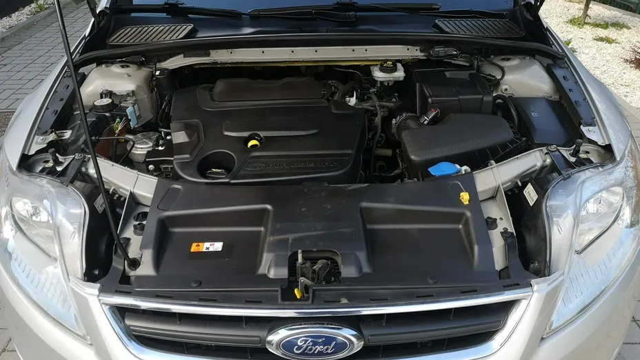 FORD Mondeo -