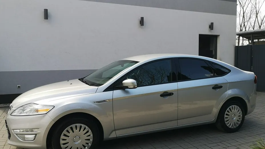 FORD Mondeo -