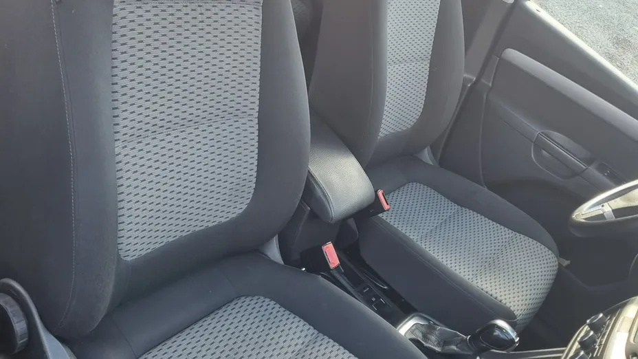 VOLKSWAGEN Sharan -