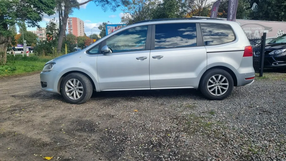 VOLKSWAGEN Sharan -