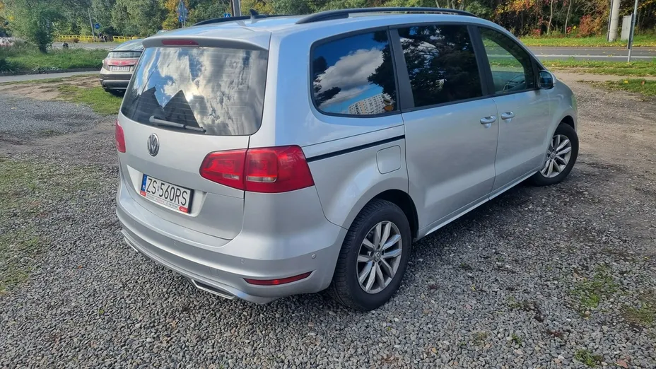 VOLKSWAGEN Sharan -