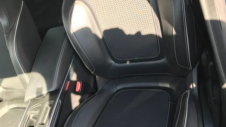 RENAULT Megane -